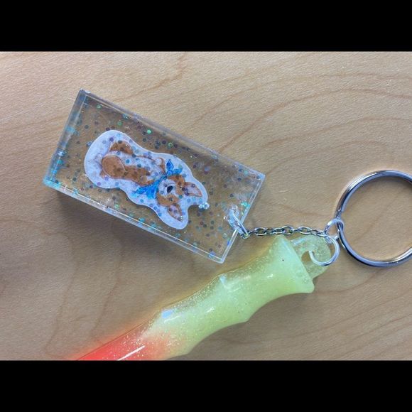 Glow in the dark self defense keychain - Picture 12 of 15